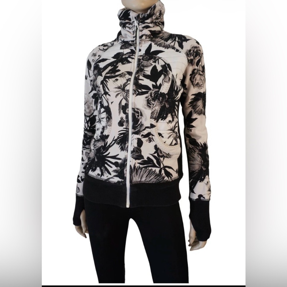 Lululemon Athletica Calm & Cozy Scuba Black & White Floral Jacket